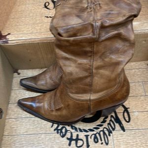 Brown leather slouch cowboy boots size 9